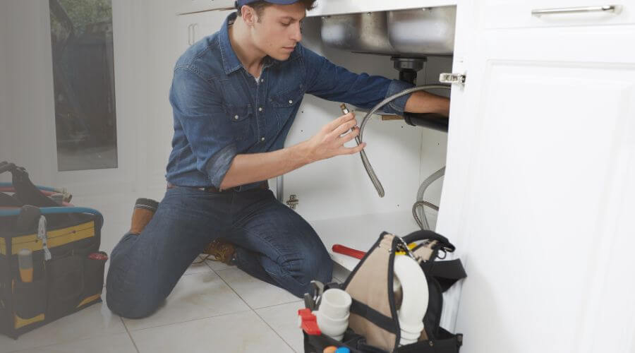 Emergency Leak Repair in Kosciusko, MS
